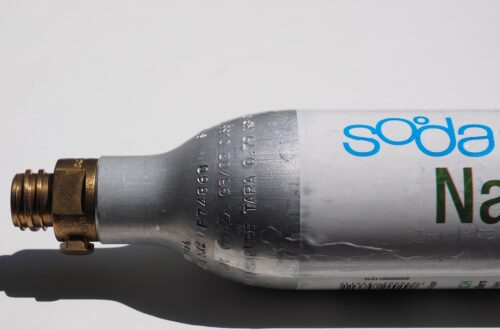 Soda oczyszczona na zgagę – naturalny sposób czy ryzykowny mit?